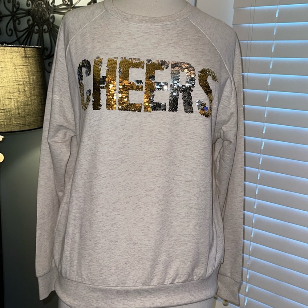 NWT Lightweight Charlie Paige Crewneck